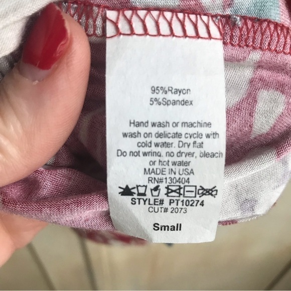 NWT Floral Boutique Top - Picture 5 of 5